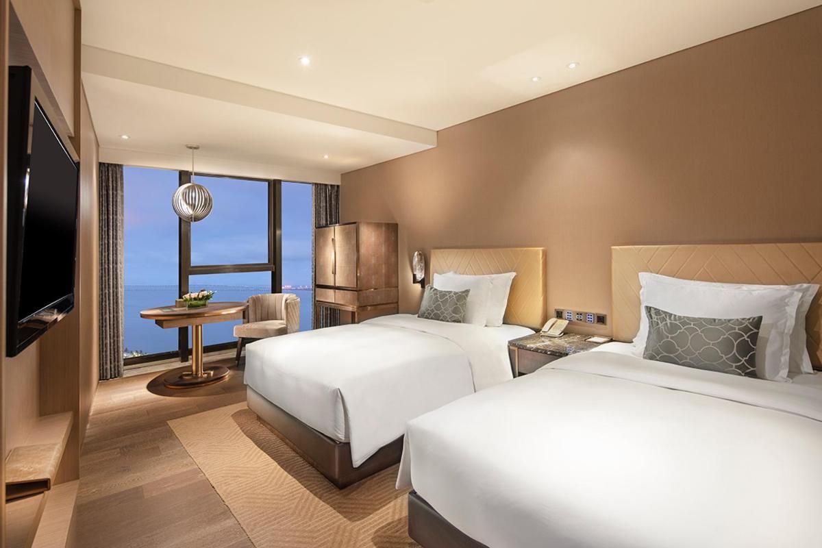 Grand Bay Hotel Zhuhai Buitenkant foto