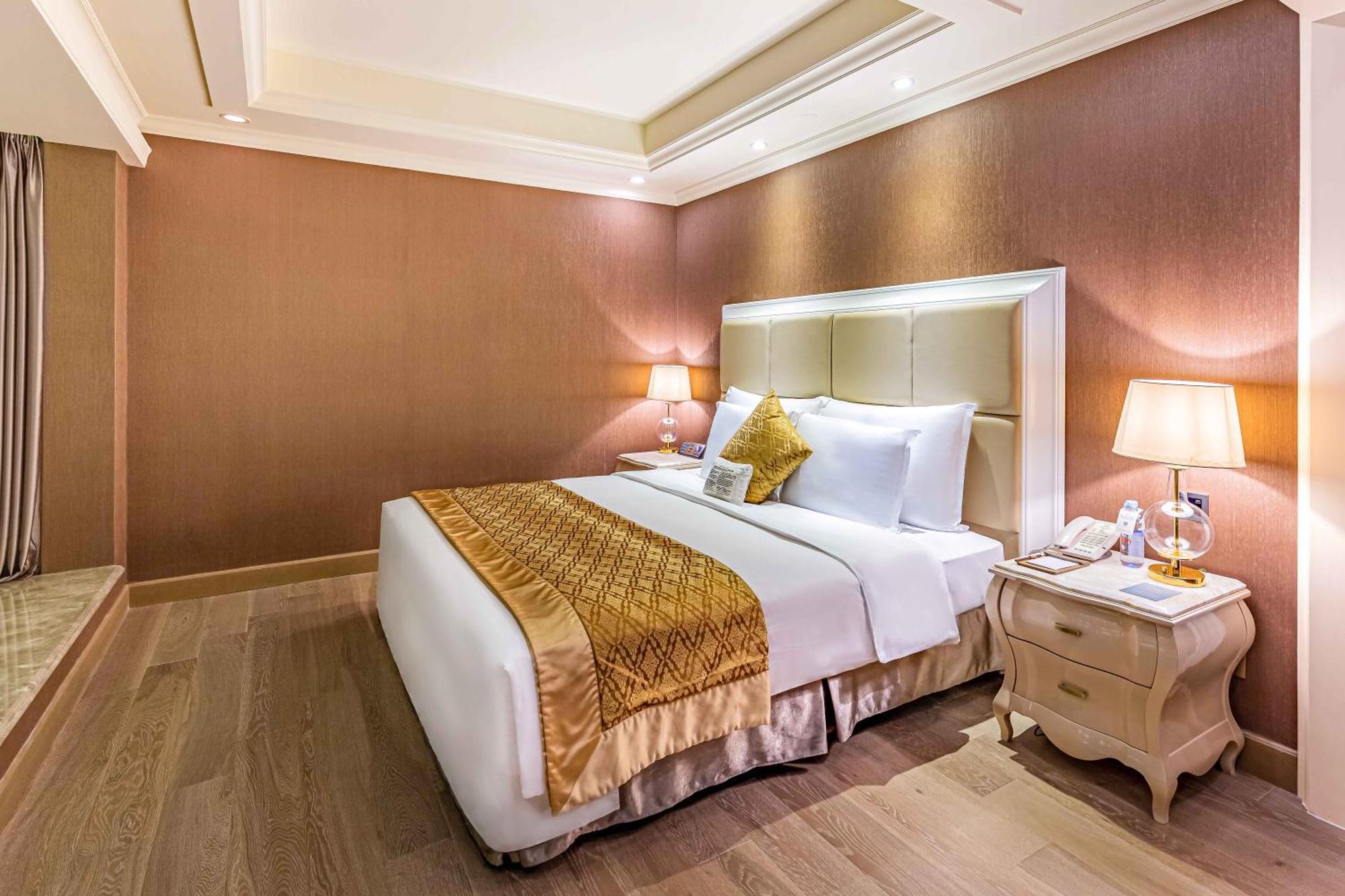 Grand Bay Hotel Zhuhai Buitenkant foto