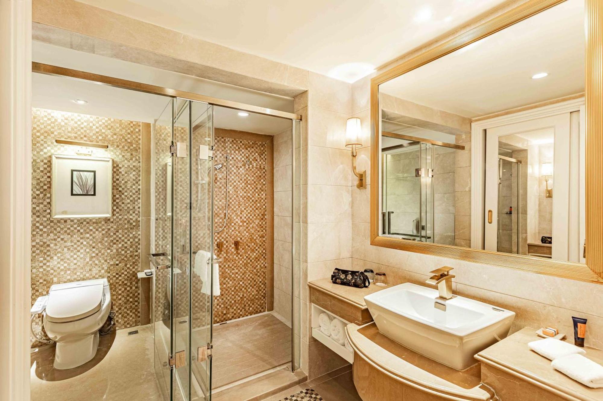 Grand Bay Hotel Zhuhai Buitenkant foto