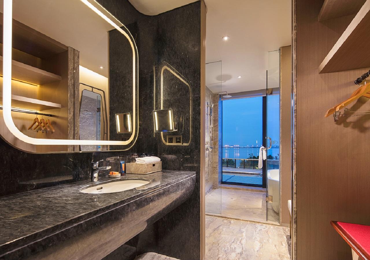 Grand Bay Hotel Zhuhai Buitenkant foto